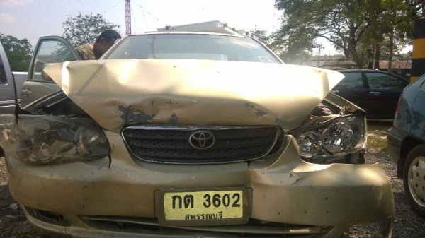 ขายซากรถ อัลตีส เครื่องยังดี เกียร์ธรรมดาไม่มีเล่ม