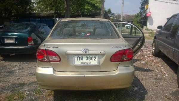 ขายซากรถ อัลตีส เครื่องยังดี เกียร์ธรรมดาไม่มีเล่ม