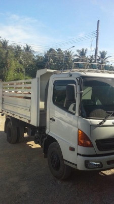 รถฮีโน่ 6 ล้อดั้ม 170 แรงม้า. ปี 48  ( รถวิ่ง 11,xxx กม. )  สนใจติดต่อ 081 - 6079515