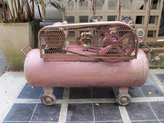 ปั๊มลมขนาด 85 ลิตร 1/2 HP.