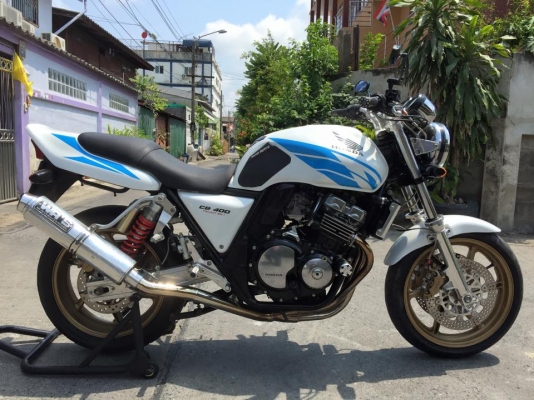CB 400 ปี93 ทะเบียนแท้ๆ มี 2 คัน ครับ 110,000 บาท รับซื้อขายแลกเปลี่ยนครับ