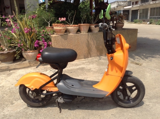 ธารนนทบุรี//ขาย SUZUKI CHOINORI สวยๆ ระบบเครื่อง ระบบไฟสมบูรณ์ทุกจุด ราคา 11,000 บาท