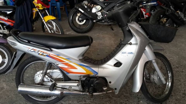 ขาย Honda Wave 100 S ปี 46 ดั้มเบรคหน้า สตาร์ทเท้า เครื่องดี สภาพเดิมๆ เล่มพร้อมโอน