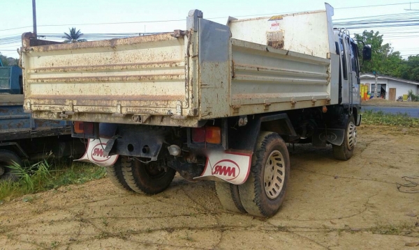 รถอีซูซุ 6 ล้อดั้ม KL300 150 แรงม้า. ปี 21 ติดต่อ 081 - 6079515 รถอีซูซุ 6 ล้อดั้ม KL300 150 แรงม้า. ปี 21 ติดต่อ 081 - 6079515