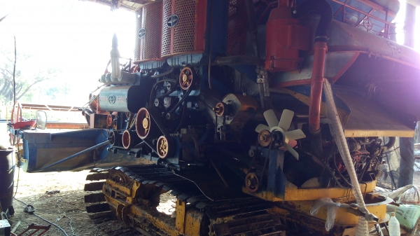 ขายรถเกี่ยวข้าวพร้อมเทรนเลอร์