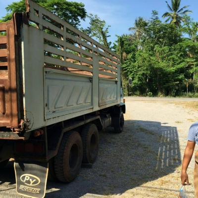 รถอีซูซุ 10 ล้อดั้ม FVZ  เปลื่ยนเครื่อง 175 แรงม้า. ปี 35  สนใจติดต่อ 081 - 6079515