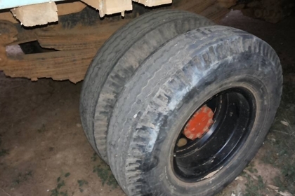 **220,000 บ.ต่อรอง///6ล้อKS-100** ขายISUZU KS-100 6ล้อ ช่วงล่างใหญ่ขอลุย ISUZU KS 100แรง ฝาขาว เครื่องวางใหม่ เกียร์ดี สโลวกลาง ช่วงล่าง คานหน้า115 6น็อต เฟืองท้ายF คัสซีเก็บงานมา แข็งแรง กระบะพื้นไม้คอกไม้สูงยาว4.30ม.สภาพดี พื้นดี คอกยังสวย ไม่ผุไม่หัก ฝ **220,000 บ.ต่อรอง///6ล้อKS-100** ขายISUZU KS-100 6ล้อ ช่วงล่างใหญ่ขอลุย ISUZU KS 100แรง ฝาขาว เครื่องวางใหม่ เกียร์ดี สโลวกลาง ช่วงล่าง คานหน้า115 6น็อต เฟืองท้ายF คัสซีเก็บงานมา แข็งแรง กระบะพื้นไม้คอกไม้สูงยาว4.30ม.สภาพดี พื้นดี คอกยังสวย ไม่ผุไม่หัก ฝ