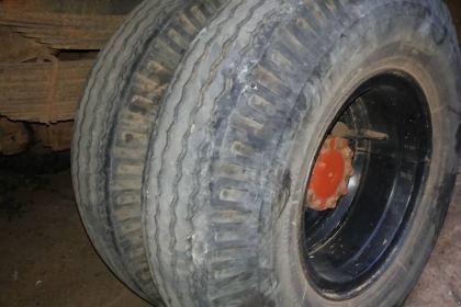 **220,000 บ.ต่อรอง///6ล้อKS-100** ขายISUZU KS-100 6ล้อ ช่วงล่างใหญ่ขอลุย ISUZU KS 100แรง ฝาขาว เครื่องวางใหม่ เกียร์ดี สโลวกลาง ช่วงล่าง คานหน้า115 6น็อต เฟืองท้ายF คัสซีเก็บงานมา แข็งแรง กระบะพื้นไม้คอกไม้สูงยาว4.30ม.สภาพดี พื้นดี คอกยังสวย ไม่ผุไม่หัก ฝ **220,000 บ.ต่อรอง///6ล้อKS-100** ขายISUZU KS-100 6ล้อ ช่วงล่างใหญ่ขอลุย ISUZU KS 100แรง ฝาขาว เครื่องวางใหม่ เกียร์ดี สโลวกลาง ช่วงล่าง คานหน้า115 6น็อต เฟืองท้ายF คัสซีเก็บงานมา แข็งแรง กระบะพื้นไม้คอกไม้สูงยาว4.30ม.สภาพดี พื้นดี คอกยังสวย ไม่ผุไม่หัก ฝ