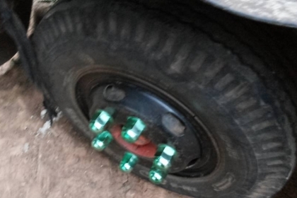 **220,000 บ.ต่อรอง///6ล้อKS-100** ขายISUZU KS-100 6ล้อ ช่วงล่างใหญ่ขอลุย ISUZU KS 100แรง ฝาขาว เครื่องวางใหม่ เกียร์ดี สโลวกลาง ช่วงล่าง คานหน้า115 6น็อต เฟืองท้ายF คัสซีเก็บงานมา แข็งแรง กระบะพื้นไม้คอกไม้สูงยาว4.30ม.สภาพดี พื้นดี คอกยังสวย ไม่ผุไม่หัก ฝ **220,000 บ.ต่อรอง///6ล้อKS-100** ขายISUZU KS-100 6ล้อ ช่วงล่างใหญ่ขอลุย ISUZU KS 100แรง ฝาขาว เครื่องวางใหม่ เกียร์ดี สโลวกลาง ช่วงล่าง คานหน้า115 6น็อต เฟืองท้ายF คัสซีเก็บงานมา แข็งแรง กระบะพื้นไม้คอกไม้สูงยาว4.30ม.สภาพดี พื้นดี คอกยังสวย ไม่ผุไม่หัก ฝ