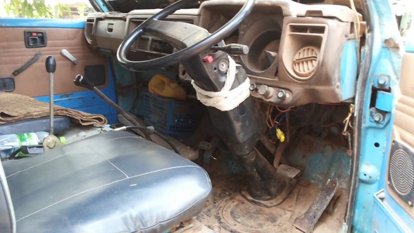 **220,000 บ.ต่อรอง///6ล้อKS-100** ขายISUZU KS-100 6ล้อ ช่วงล่างใหญ่ขอลุย ISUZU KS 100แรง ฝาขาว เครื่องวางใหม่ เกียร์ดี สโลวกลาง ช่วงล่าง คานหน้า115 6น็อต เฟืองท้ายF คัสซีเก็บงานมา แข็งแรง กระบะพื้นไม้คอกไม้สูงยาว4.30ม.สภาพดี พื้นดี คอกยังสวย ไม่ผุไม่หัก ฝ **220,000 บ.ต่อรอง///6ล้อKS-100** ขายISUZU KS-100 6ล้อ ช่วงล่างใหญ่ขอลุย ISUZU KS 100แรง ฝาขาว เครื่องวางใหม่ เกียร์ดี สโลวกลาง ช่วงล่าง คานหน้า115 6น็อต เฟืองท้ายF คัสซีเก็บงานมา แข็งแรง กระบะพื้นไม้คอกไม้สูงยาว4.30ม.สภาพดี พื้นดี คอกยังสวย ไม่ผุไม่หัก ฝ