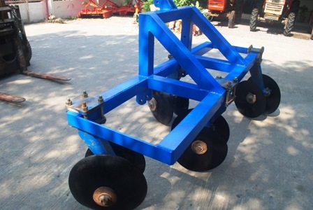 ขายผานยกร่องคู่ (ติดรถมา) พร้อมใช้งาน ขายผานยกร่องคู่ (ติดรถมา) พร้อมใช้งาน