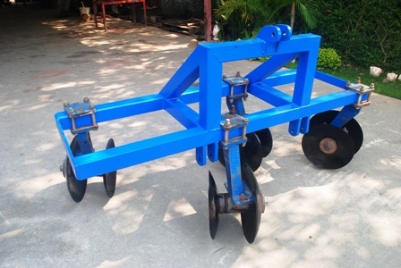 ขายผานยกร่องคู่ (ติดรถมา) พร้อมใช้งาน ขายผานยกร่องคู่ (ติดรถมา) พร้อมใช้งาน