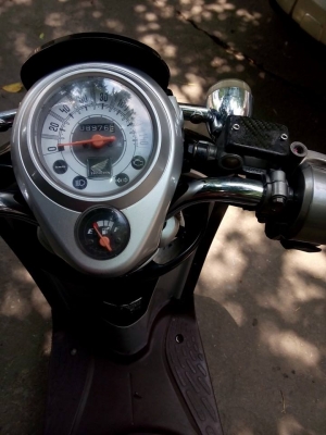 ขายถูก scoopy-iหัวฉีดปี2554รถบ้านราคาประหยัด มีเล่มครบ