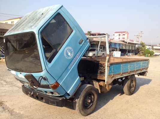 อีซูซุ NKR พร้อมใช้งาน