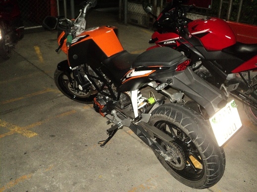 หาแลกรถ bigbike กับ ktm duke200  2012 ทะเบียน