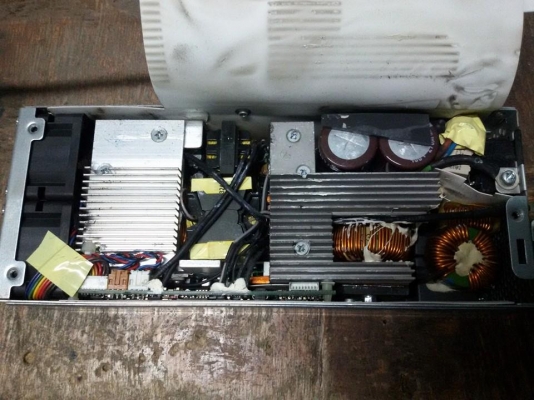 ขาย swiching 82A 12 -14.5 V ปรับราคาเหลือ 2200