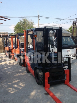 ขายรถโฟล์คลิฟท์ โตโยต้า 8FG15 เสาสูง 3 ม. จากประเทศญี่ปุ่น