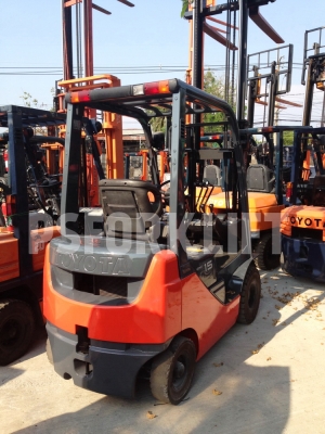 ขายรถโฟล์คลิฟท์ โตโยต้า 8FG15 เสาสูง 3 ม. จากประเทศญี่ปุ่น