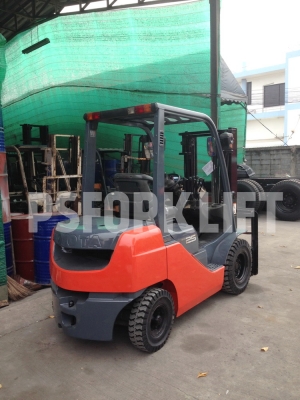 ขายรถโฟล์คลิฟท์ โตโยต้า 8FD25 เสาสูง 3 ม. จากประเทศญี่ปุ่น