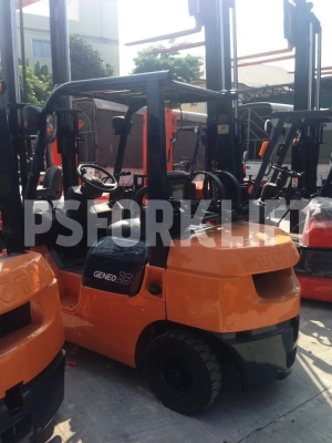 ขายรถโฟล์คลิฟท์ โตโยต้า 7FG25 เสาสูง 3 ม. จากประเทศญี่ปุ่น