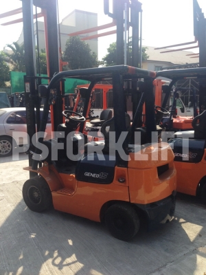 ขายรถโฟล์คลิฟท์ โตโยต้า 7FG15 เสาสูง 3 ม. จากประเทศญี่ปุ่น