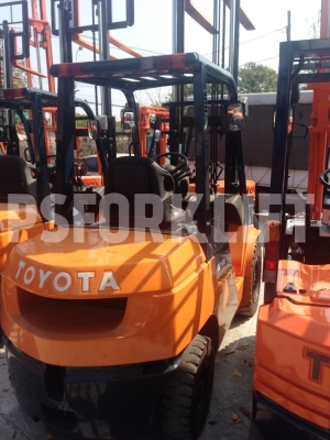 ขายรถโฟล์คลิฟท์ โตโยต้า 7FD30 เสาสูง 3 ม. จากประเทศญี่ปุ่น