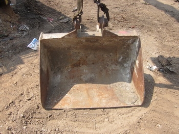 ขาย - บุ้งกี๋ มือขุด สำหรับรถขุด แบคโฮ PC 40 -60 มือสองญี่ปุ่น พร้อมใช้ครับ