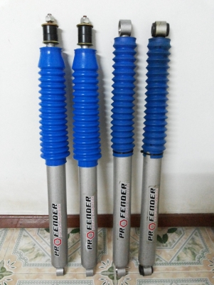 ขายโช้คแก็ส PROFENDER หนืดๆเลยครับ มี 2 คู่