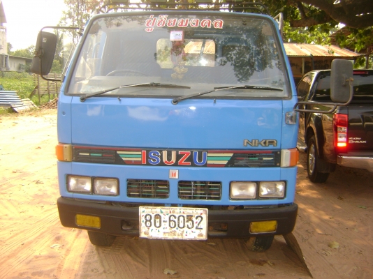 NKR  เกียร์สั้น  รถปี 36  ราคา  275,000  บาท