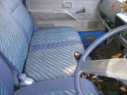 NKR  เกียร์สั้น  รถปี 36  ราคา  275,000  บาท