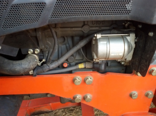 ปัญญาแทรคเตอร์..จัดมาให้ครับ ด่วน!!!คูโบต้า L3008 ใบมีดคานล่าง พร้อมผาน 5 (ทำงาน 858ชม.)รถไร่สีเดิมๆ(อ.คลองขลุง จ.กำแพงเพชร)