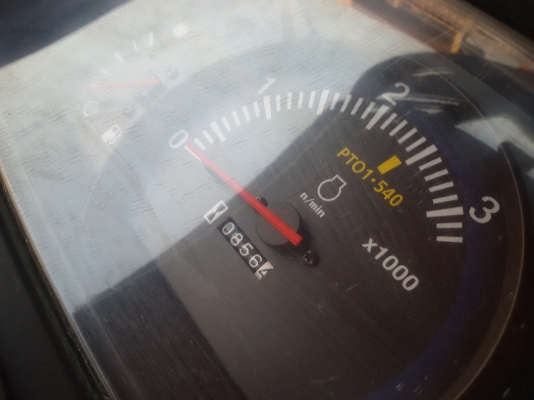 ปัญญาแทรคเตอร์..จัดมาให้ครับ ด่วน!!!คูโบต้า L3008 ใบมีดคานล่าง พร้อมผาน 5 (ทำงาน 858ชม.)รถไร่สีเดิมๆ(อ.คลองขลุง จ.กำแพงเพชร)