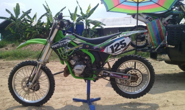 kr150 โครง kx2000 ราคา45000 0837967793 ดูรถสุรินทร์พร้อมใช้ได้เลย ท่อโปร คาบูรไฟฟ้า