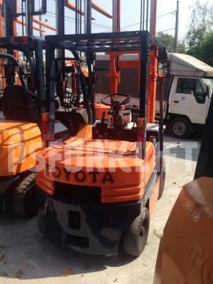 ขายรถโฟล์คลิฟท์ โตโยต้า 5FG15 เสาสูง 3 ม. จากประเทศญี่ปุ่น