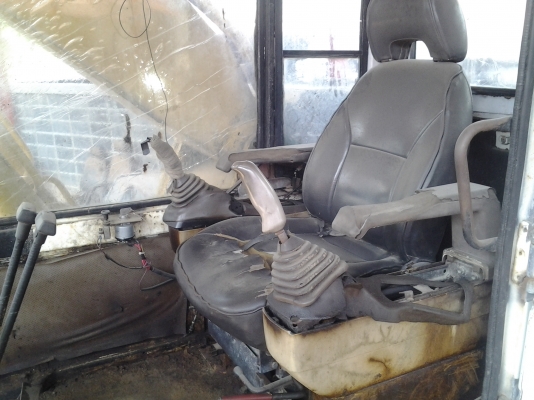 ขายตามสภาพ โคมัสสุ รุ่น5 คอนโทนสั้น เจ้าของขายเอง ราคาต่อรองได้ครับ