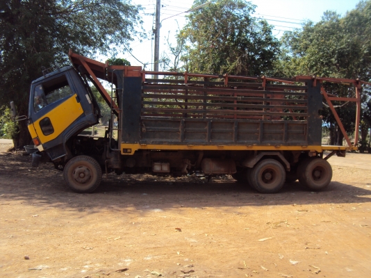 HINO หกล้อ HINO หกล้อ