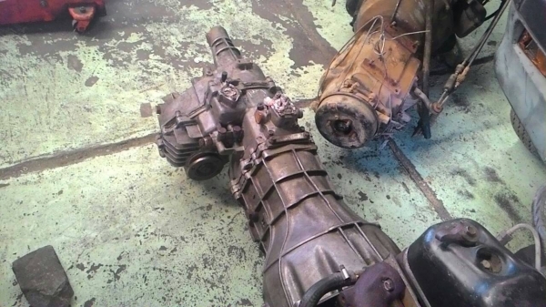 เครื่อง isuzu  4JG 2เกียร์สายพร้อมใบคุ้มลงเล่ม เครื่องสภาพดี