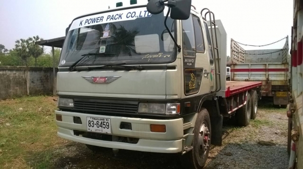 ขาย 10 ล้อพื้นเรียบ เพลาเดียว FL3H เครื่องเดิม HO7D 195 แรงม้า เกียร์เดิม คัสซีสวยตลอดเส้น ทะเบียนพร้อมโอน ราคาต่อรองได้ครับ