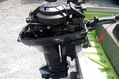 ขาย เรือปิเนียม STESSL 12 ฟุต พร้อมเครื่อง 9.9 EVINRUDE (จากญี่ปุ่น ) ขนาดเรือ กว้าง 145 ซม.