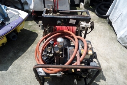 ขาย เครื่องฉีดพ่นยา KAWASAKI FE120 ขับเคลื่อนอัตโนมัต  สายยางกรอกลับได้ ราคา 15,500