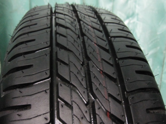 ขายยางติดรถป้ายแดง Honda Jazz ยางปี 14 ขนาด 175 65R 15 สภาพใหม่มากๆ