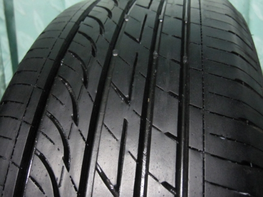 ขายล้อแม็กพร้อมยาง Nissan Juke ขอบ 17 สภาพใหม่ๆ