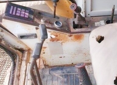 SUMITOMO F2 2800 รถบอดี้สวยพร้อมทำงานได้เลย เครื่องยนต์มิตซูบิชิ 6D15 เครื่องแรงดีไม่เยิ้ม ปั๊มเดิมแห้งดีทำงานได้เร็วดี ภายในเก๋งสะอาดไม่เลอะคอนโทรลง่ายคล่องตัวดี ภายนอกบอดี้สวยบูมอาร์มมีปะบ้างเล็กน้อย ช่วงล่างแน่นโรลเลอร์โซ่บูทใบแทรกประมาณ 60\% เอกสารสัญญ SUMITOMO F2 2800 รถบอดี้สวยพร้อมทำงานได้เลย เครื่องยนต์มิตซูบิชิ 6D15 เครื่องแรงดีไม่เยิ้ม ปั๊มเดิมแห้งดีทำงานได้เร็วดี ภายในเก๋งสะอาดไม่เลอะคอนโทรลง่ายคล่องตัวดี ภายนอกบอดี้สวยบูมอาร์มมีปะบ้างเล็กน้อย ช่วงล่างแน่นโรลเลอร์โซ่บูทใบแทรกประมาณ 60\% เอกสารสัญญ