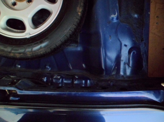 โตโยต้า โคโลล่า ตัวท้อป ถุงลมนิรภัย ABS