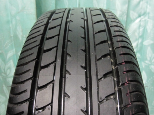 ขายยางติดรถป้ายแดง YOKOHAMA ขอบ 15 ผลิตปี 15 ขนาด 185 60 15
