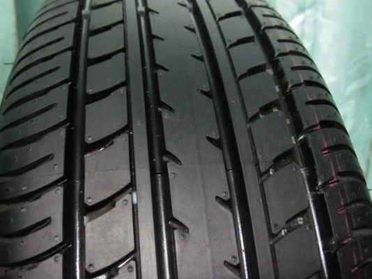 ขายยางติดรถป้ายแดง YOKOHAMA ขอบ 15 ผลิตปี 15 ขนาด 185 60 15