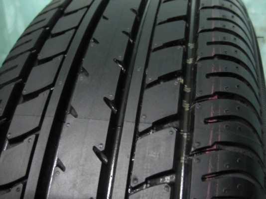 ขายยางติดรถป้ายแดง YOKOHAMA ขอบ 15 ผลิตปี 15 ขนาด 185 60 15