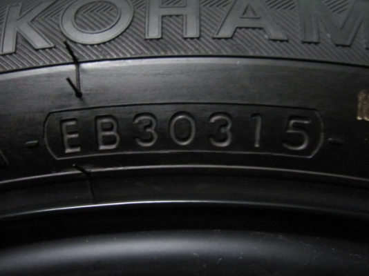 ขายยางติดรถป้ายแดง YOKOHAMA ขอบ 15 ผลิตปี 15 ขนาด 185 60 15