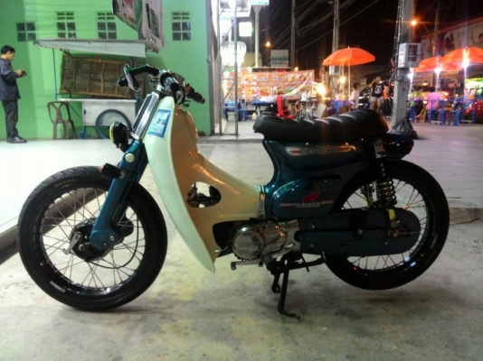 Honda C70 street cub