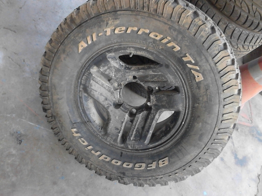 31X10.50R15 BF Goodrich AlLL Terrain T/A  MADE IN USA.  มี 1 ล้อ  ติดต่อ .TEL.081-427-3941